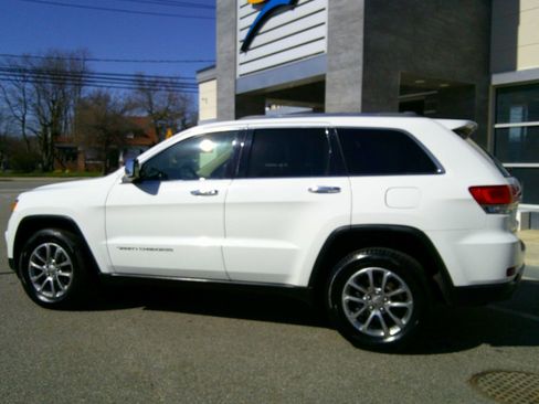 Used 2014 Jeep Grand Cherokee Limited w/ Luxury Group II image 34