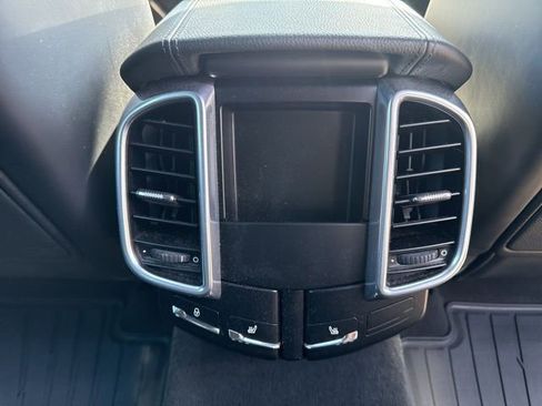 Used 2013 Porsche Cayenne Diesel AWD/4WD image 13