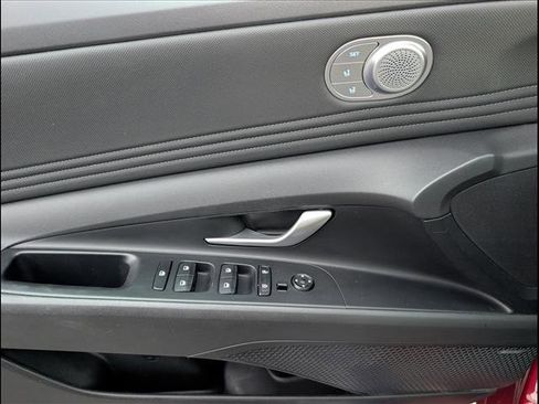 Used 2023 Hyundai Elantra Limited w/ Cargo Package image 15