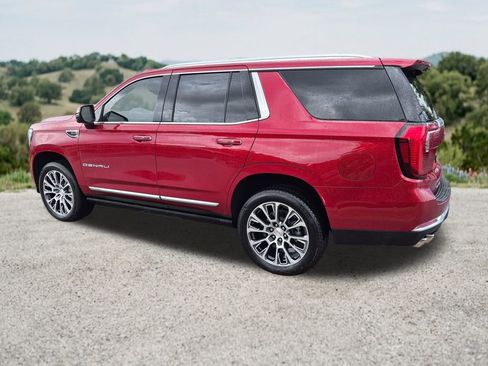 Used 2026 GMC Yukon Denali w/ Denali Reserve Package AWD/4WD image 7