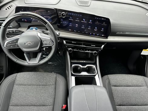 New 2025 Chevrolet Traverse LT w/ Enhanced Driving Package image 14