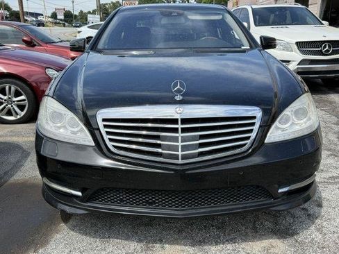 Used 2011 Mercedes-Benz S 550 4MATIC image 2