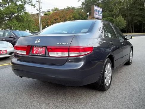 Used 2004 Honda Accord LX image 3