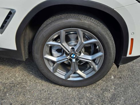 Used 2023 BMW X3 xDrive30i w/ Convenience Package AWD/4WD image 9