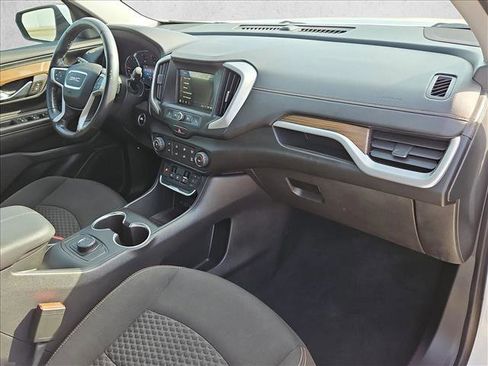 Used 2019 GMC Terrain SLE image 19