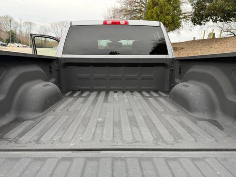 Used 2024 RAM 2500 Big Horn w/ Bed Utility Group image 31