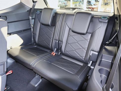 New 2026 Volkswagen Atlas SE image 17