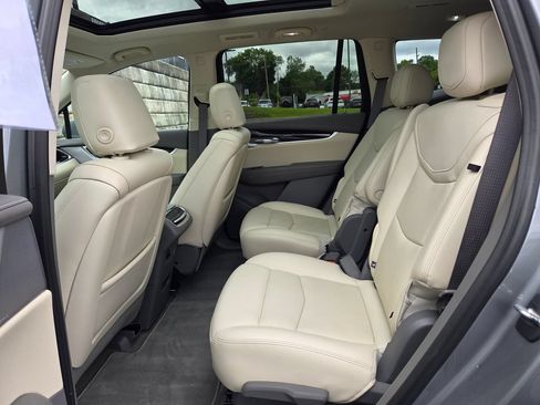 Certified 2024 Cadillac XT6 Premium Luxury w/ LPO, Floor Liner Package FWD image 39