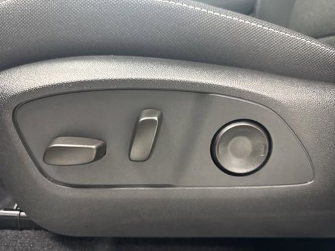 New 2026 Chevrolet Traverse LT w/ Sun and Wheel Package image 10