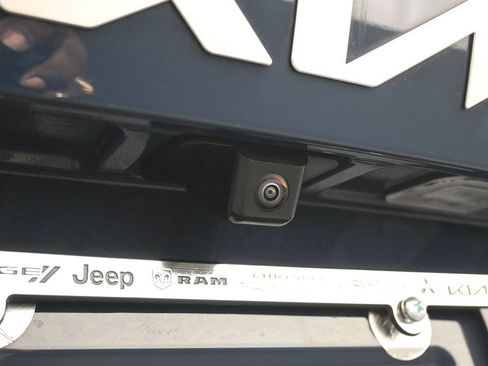 Used 2025 Kia Sorento S w/ Panoramic Sunroof Package FWD image 32