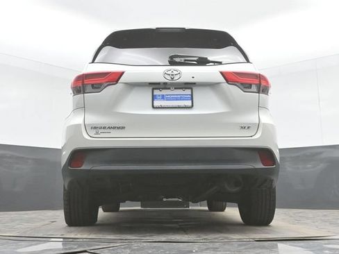 Used 2018 Toyota Highlander XLE FWD image 47
