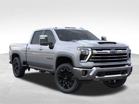 New 2026 Chevrolet Silverado 2500 LTZ w/ LTZ Premium Package AWD/4WD image 7