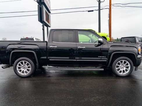 Used 2015 GMC Sierra 1500 Denali w/ Driver Alert Package AWD/4WD image 9