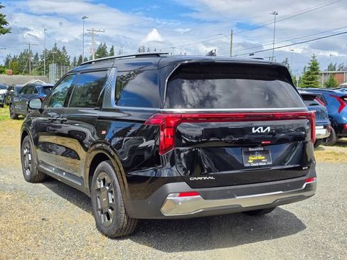 New 2026 Kia Carnival SX FWD image 3