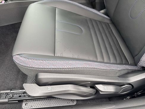 New 2026 MINI Cooper 2-Door Hardtop FWD image 15