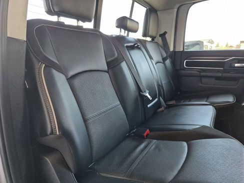 Used 2024 RAM 2500 Laramie AWD/4WD image 18