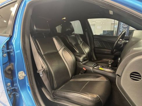 Used 2018 Dodge Charger R/T w/ Plus Group image 23