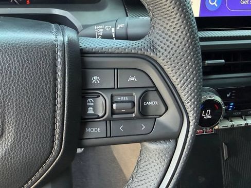 Used 2026 Toyota Tacoma TRD Pro AWD/4WD image 19