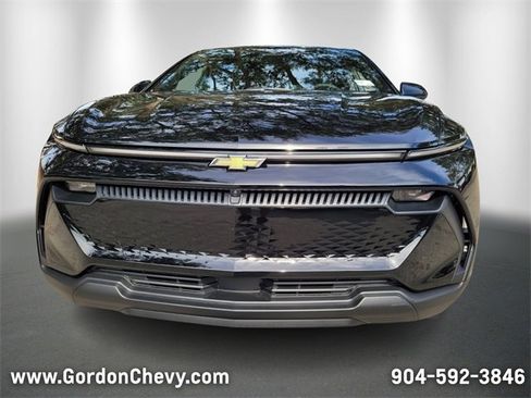 New 2026 Chevrolet Equinox EV LT image 11