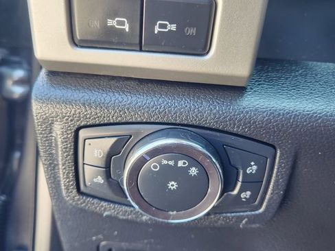 Used 2019 Ford F250 Lariat w/ Lariat Ultimate Package AWD/4WD image 37