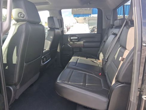 Used 2021 GMC Sierra 2500 Denali w/ Denali Ultimate Package image 18