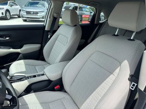 New 2026 Honda HR-V LX image 6