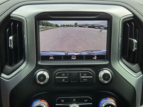Used 2021 GMC Sierra 1500 SLT w/ SLT Premium Plus Package AWD/4WD image 15