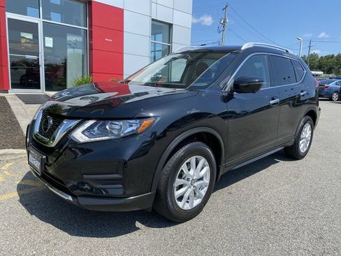 Used 2018 Nissan Rogue SV w/ Sun & Sound Touring Package AWD/4WD image 4