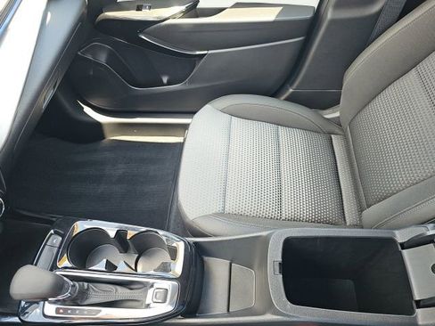 Used 2024 Chevrolet Trax LT w/ LT Convenience Package image 50