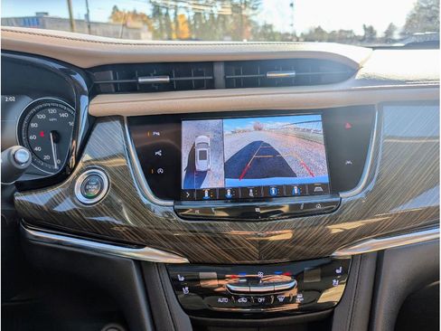 Used 2020 Cadillac XT6 Premium Luxury w/ Platinum Package image 25