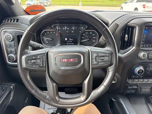 Used 2020 GMC Sierra 1500 AT4 w/ AT4 Premium Package AWD/4WD image 12