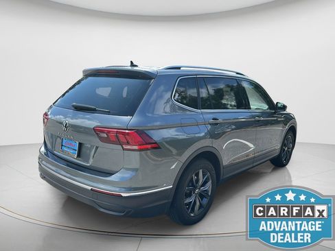 Certified 2023 Volkswagen Tiguan SE w/ Panoramic Sunroof Package FWD image 6