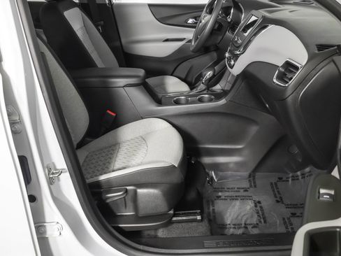 Used 2023 Chevrolet Equinox LS w/ LS Convenience Package image 42