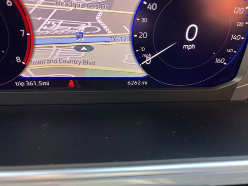 Certified 2025 Volkswagen Taos SEL image 21