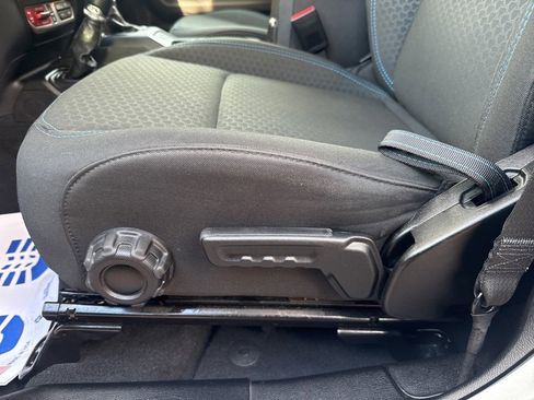 Used 2024 Jeep Wrangler Unlimited Rubicon 4xe image 13