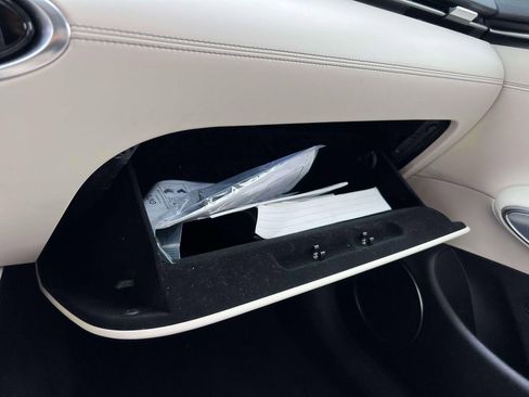 Certified 2023 Genesis GV70 2.5T Select w/ Select Package image 36