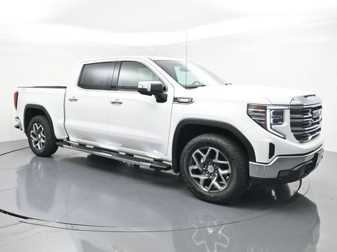 Used 2023 GMC Sierra 1500 SLT w/ SLT Premium Package AWD/4WD image 7