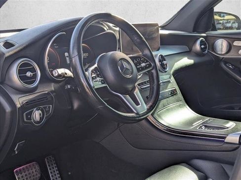 Used 2020 Mercedes-Benz GLC 300 4MATIC image 10