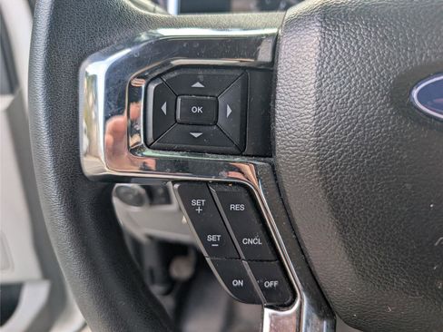 Used 2018 Ford F250 XLT image 38