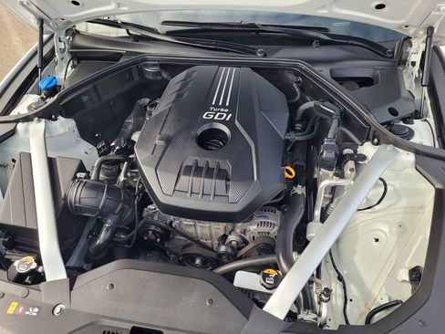 Used 2023 Genesis G70 2.0T image 29