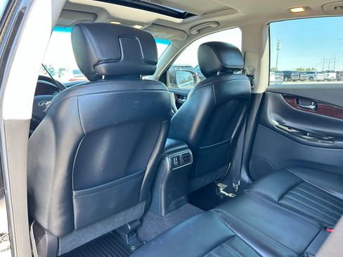 Used 2017 INFINITI QX50 AWD w/ Technology Package image 18