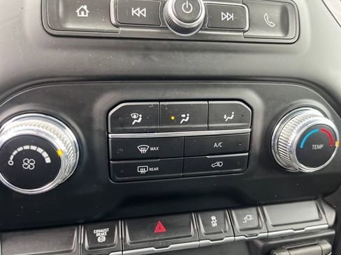 Used 2022 GMC Sierra 3500 Pro w/ Convenience Package image 17