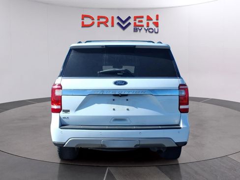 Used 2021 Ford Expedition XLT image 7