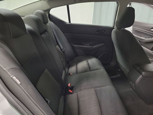 Used 2024 Nissan Altima 2.5 SV image 20