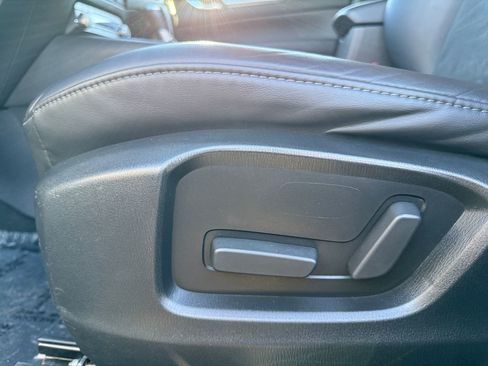 Used 2021 MAZDA CX-5 Touring image 10