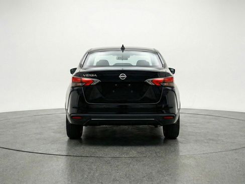 Used 2025 Nissan Versa SV image 7