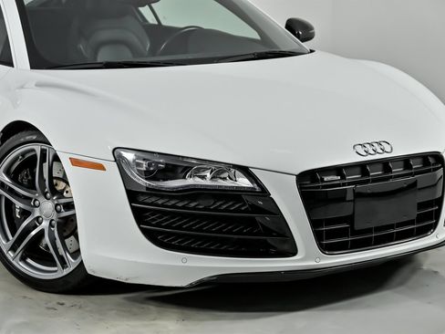 Used 2011 Audi R8 V10 image 3