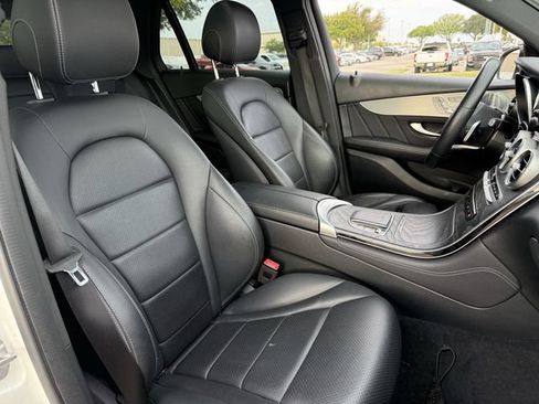 Used 2020 Mercedes-Benz GLC 300 image 26