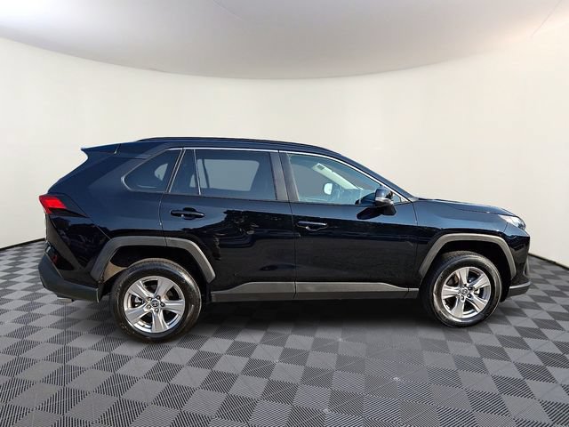 Used 2025 Toyota RAV4 XLE FWD image 7