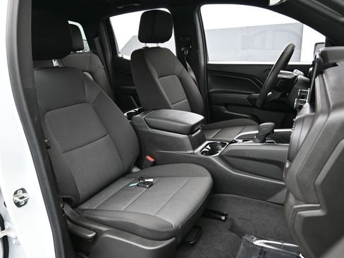 Used 2024 Chevrolet Colorado Trail Boss image 43